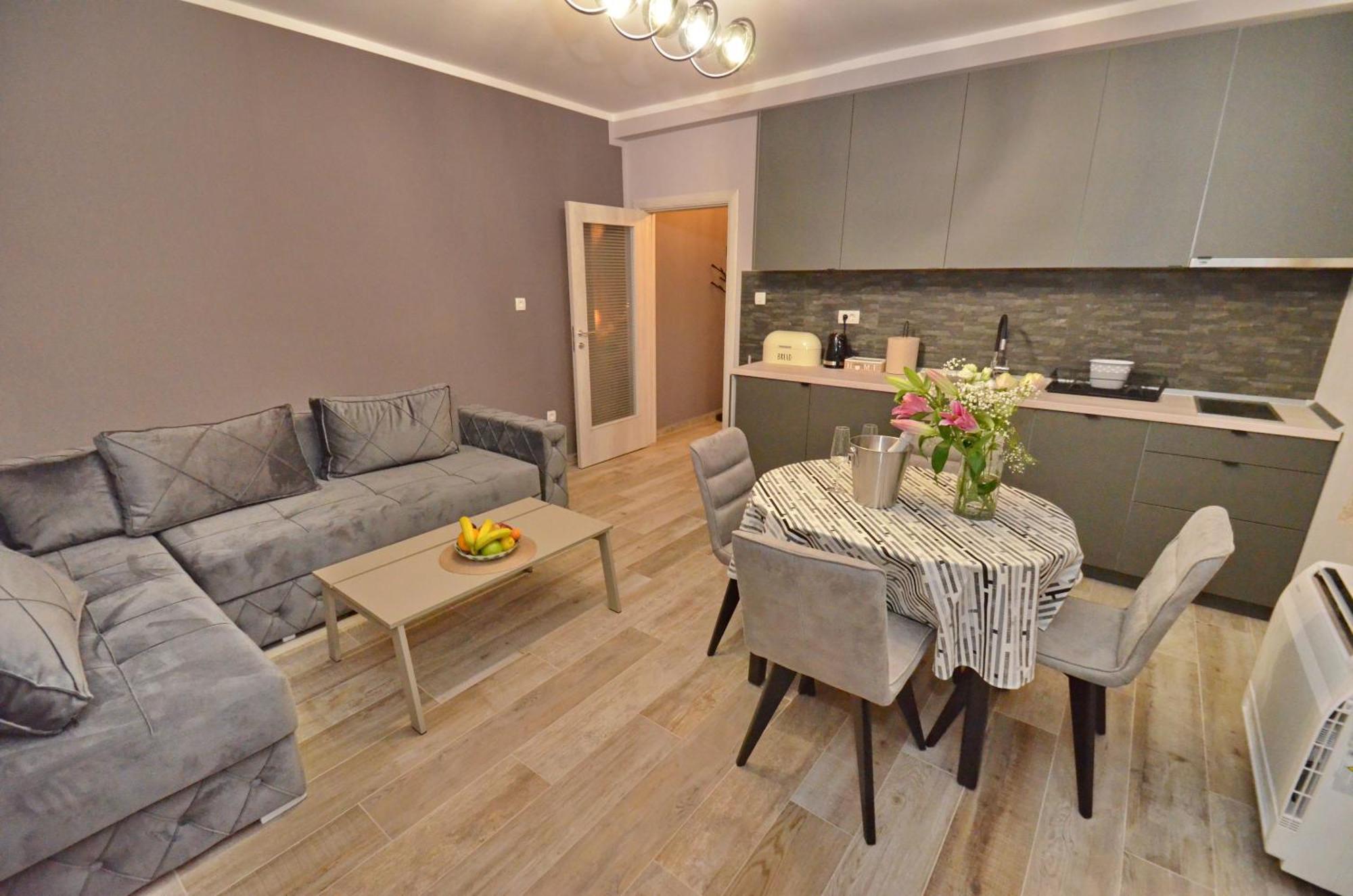 Apartments Orizzonte With Beautiful View Of The Bay Cattaro Esterno foto