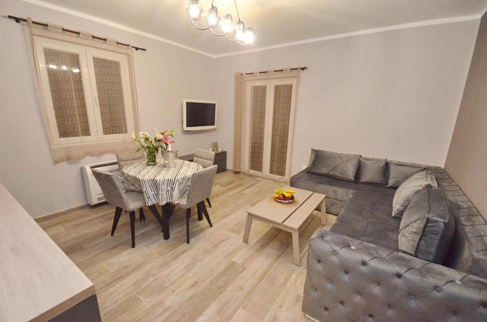 Apartments Orizzonte With Beautiful View Of The Bay Cattaro Esterno foto