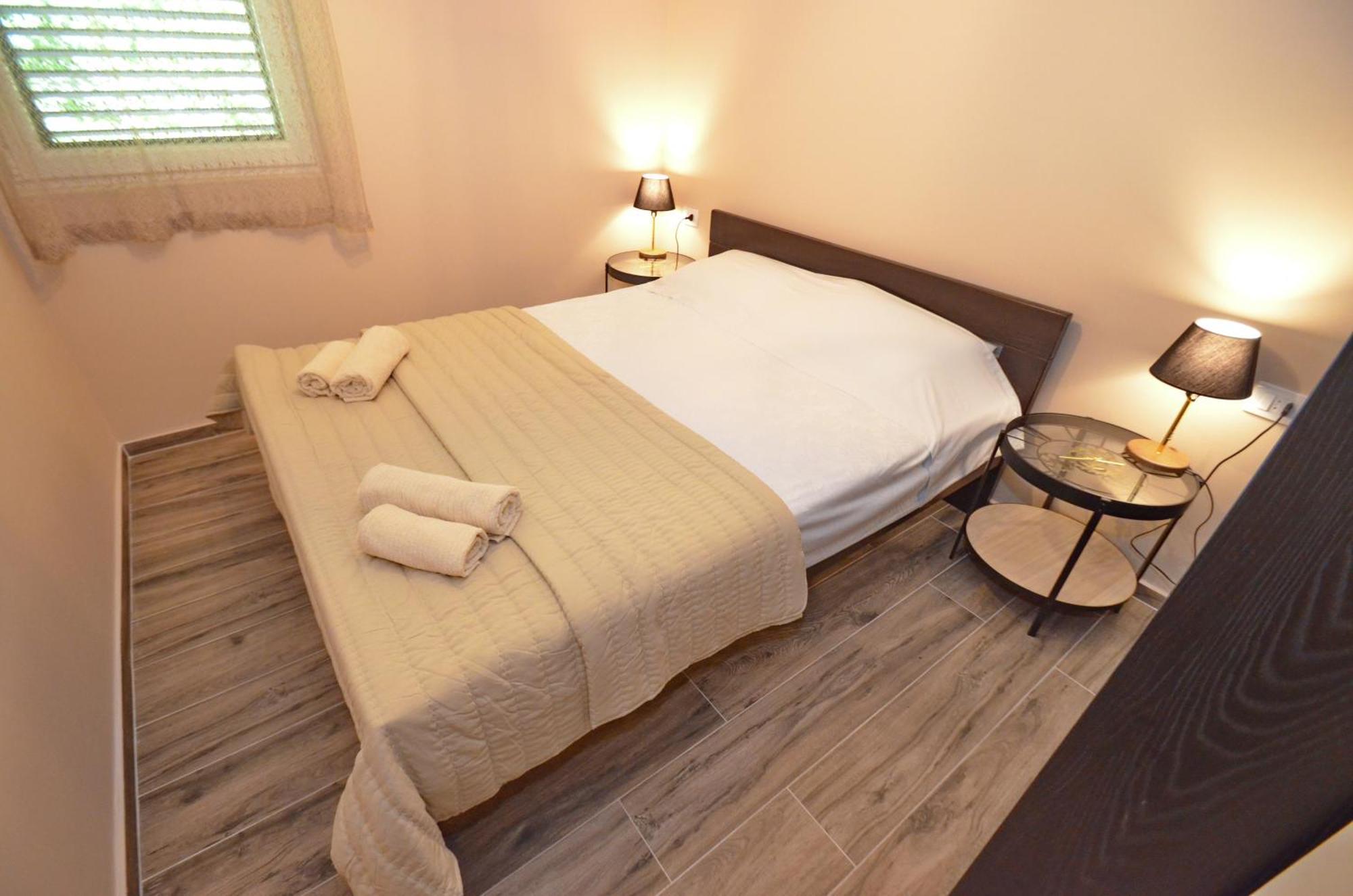 Apartments Orizzonte With Beautiful View Of The Bay Cattaro Esterno foto